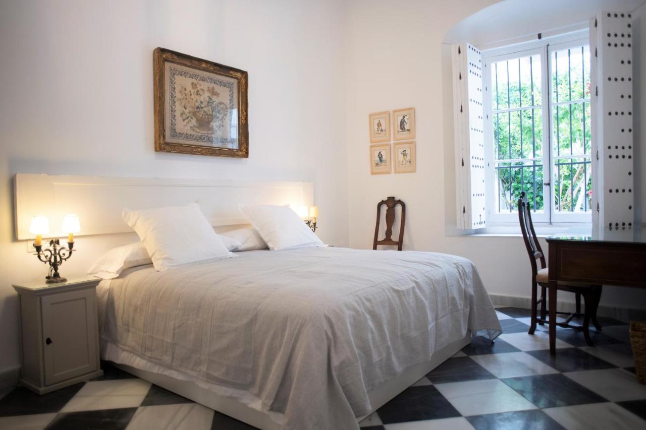Gatu Premium Apartamento Palacio Oneto Con Jardin Privado " Preferente Mayores De 25 Anos Y Familias " El Puerto de Santa María Exterior foto